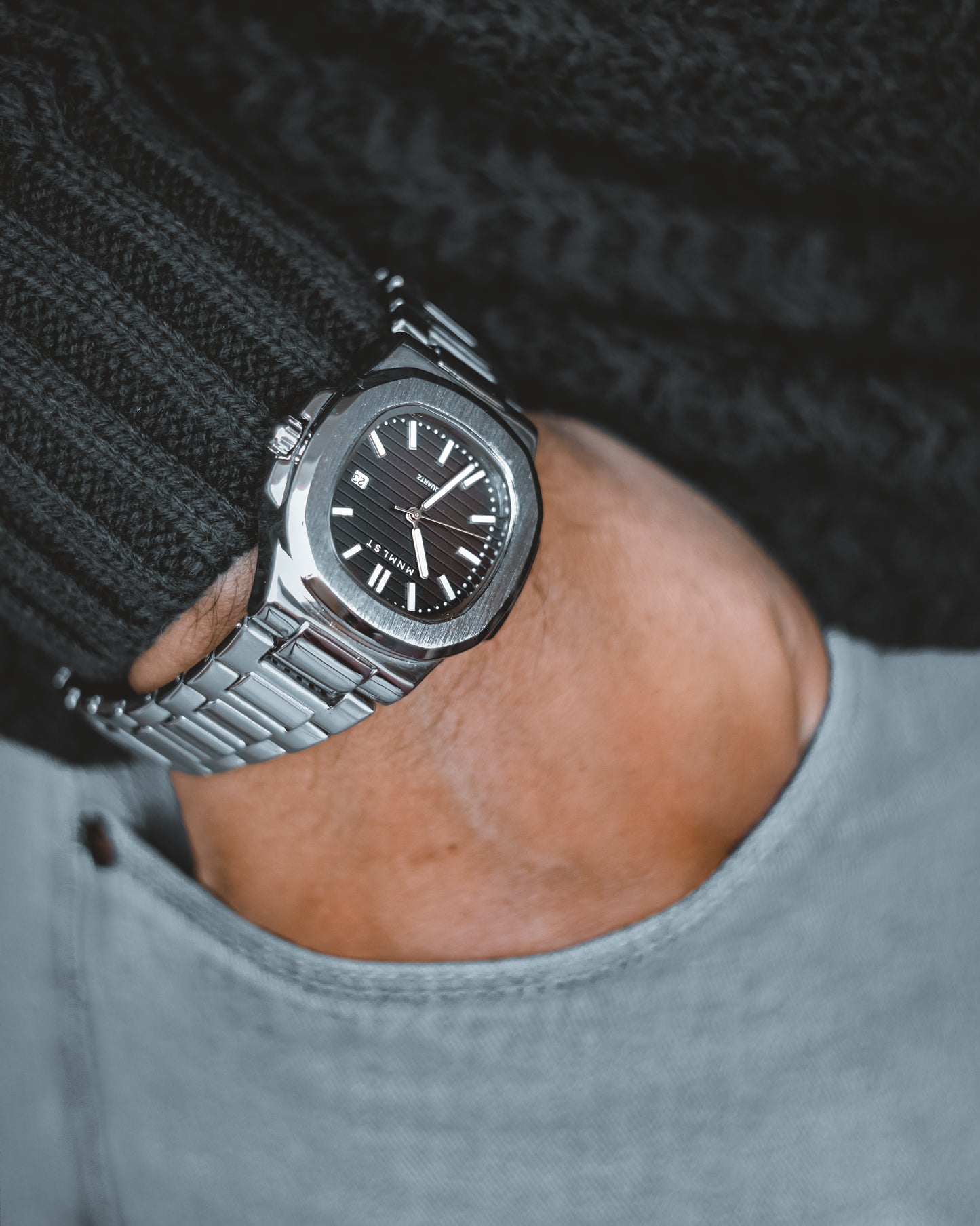 Odyssey (Silver and Black)