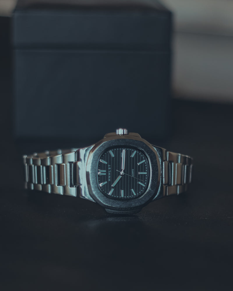 Odyssey (Silver and Black)