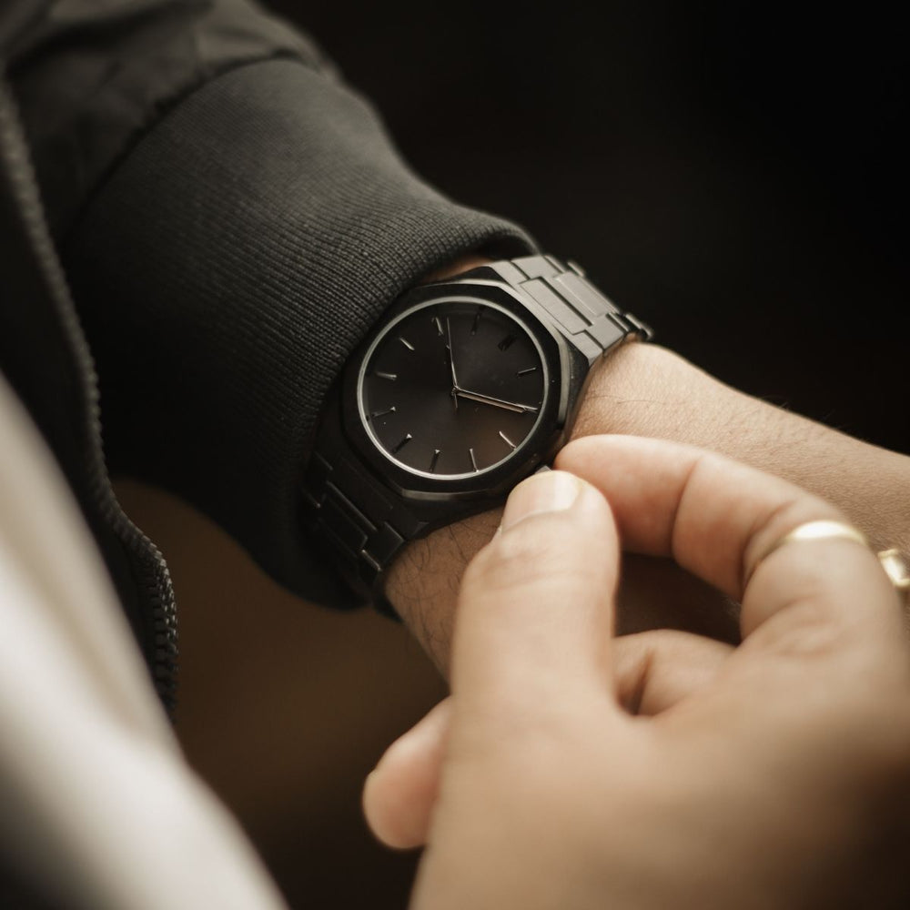 Heritage (Black)