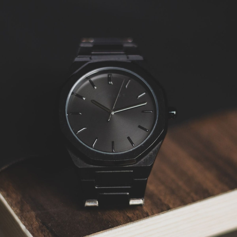 Heritage (Black)