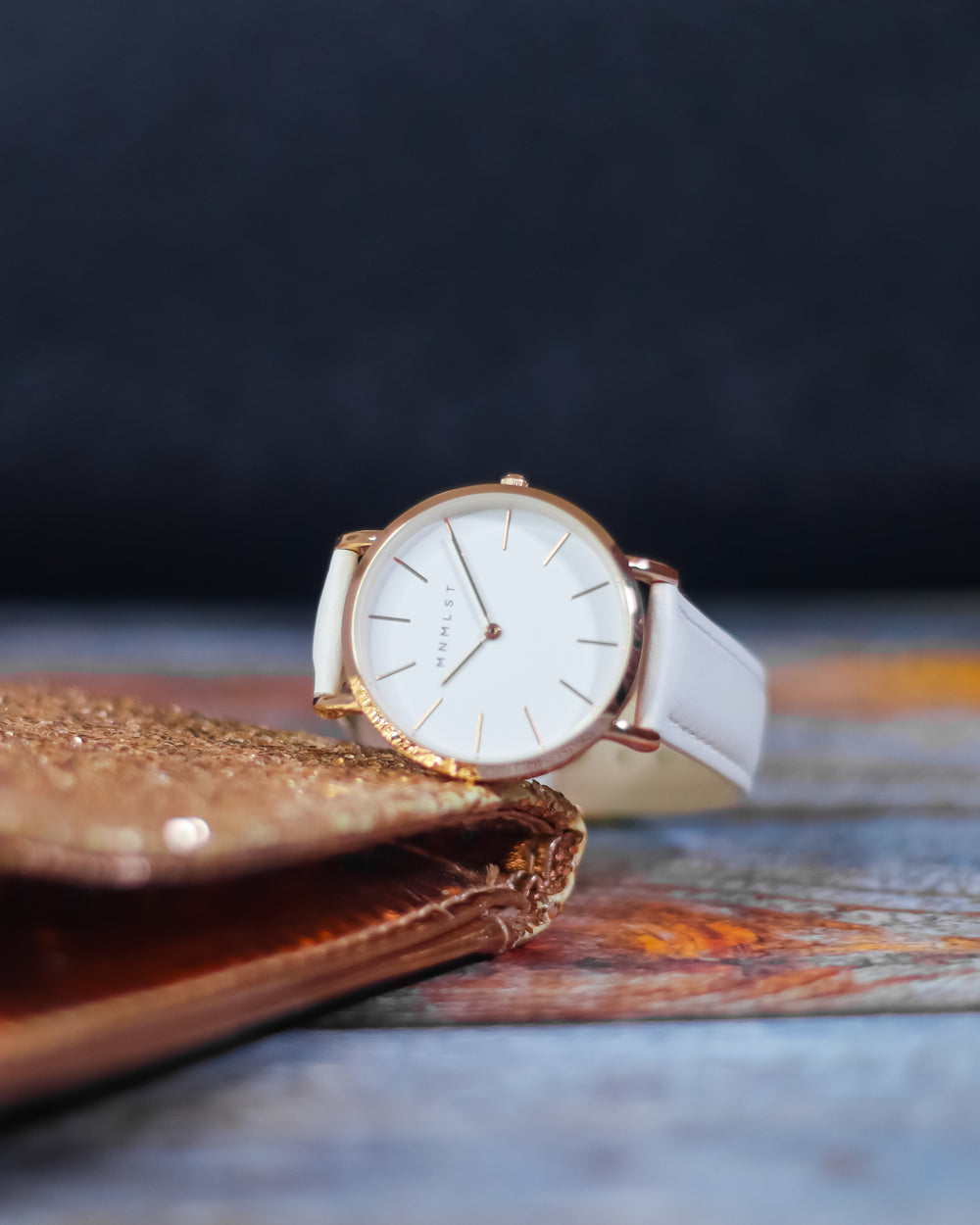 Scarlet (Rose Gold & White)
